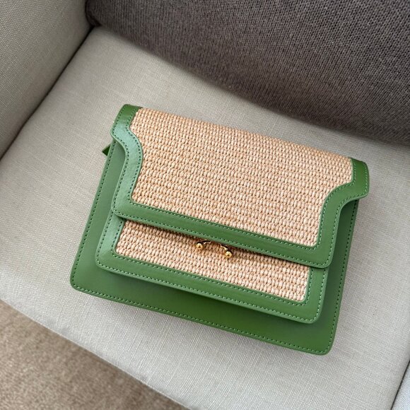 Beautiful Marni Green Woven Raffia Trunk Bag - Picture 2 of 8